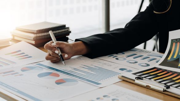 https://evcoms.com/eegopsel/2025/06/586330-Hub-Site-LinkedIn-Event-Banner-1.jpg